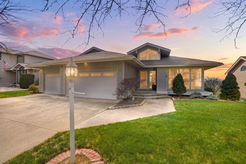 6407 N Park View Ln, Spokane, WA, 99205-7726 | Card Image