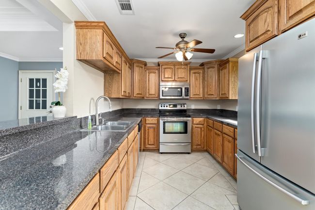 4324 Tx State Highway 62, House other with 3 bedrooms, 2 bathrooms and null parking in Buna TX | Image 15
