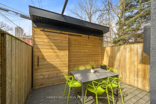418 Ontario St, House attached with 3 bedrooms, 2 bathrooms and null parking in Toronto ON | Image 44