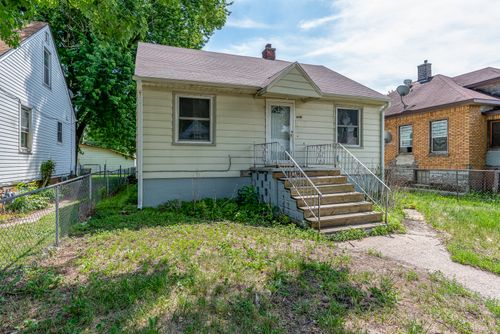 1430 18th St, East Moline, IL, 61244-1438 | Card Image