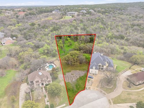 2605 Whispering Oaks Cv, Cedar Hill, TX, 75104-4557 | Card Image