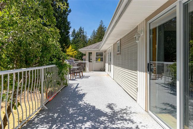 2380 Fowler Rd, House other with 3 bedrooms, 2 bathrooms and 8 parking in Qualicum Beach BC | Image 40