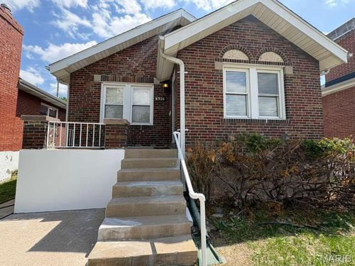 6926 Hurst Court, St Louis, MO, 63116 | Card Image