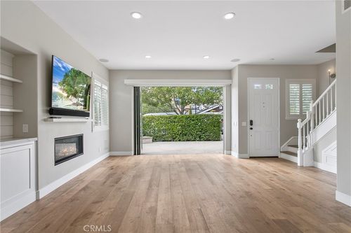500 Marigold Ave, Corona del Mar, CA, 92625-2407 | Card Image