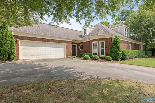 5033 Somerby Dr Se, Huntsville, AL, 35802-1266 | Card Image