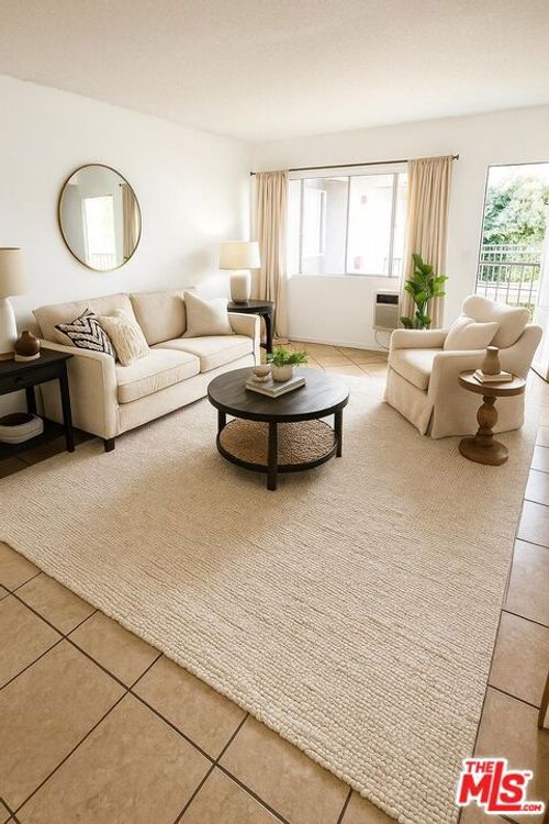 219-8800 Cedros Ave, Panorama City, CA, 91402-5801 | Card Image