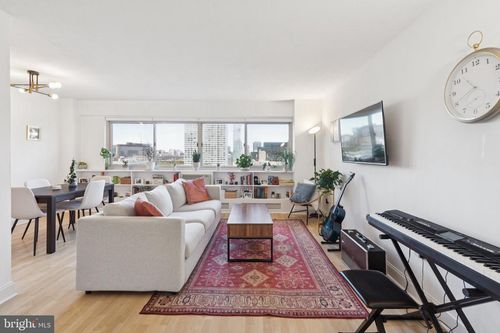 unit-1216-2101 Chestnut St, PHILADELPHIA, PA, 19103-3136 | Card Image