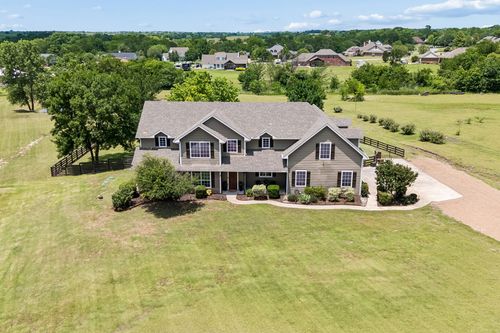 117 Galvan Ln, Van Alstyne, TX, 75495-4314 | Card Image