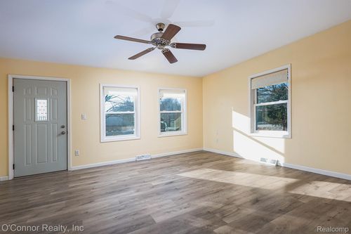 10496 Yale Road, Greenwood Township, MI, 48006 | Card Image