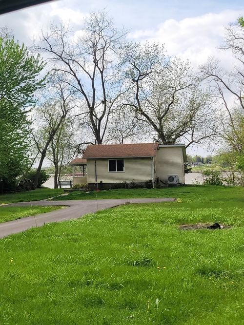 2365 S High Street, Port Byron, IL, 61275 | Card Image