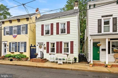 18 Miles Ave, BORDENTOWN, NJ, 08505-1314 | Card Image