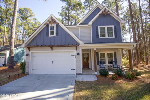 643 Lilac Ln, Vass, NC, 28394-9437 | Card Image