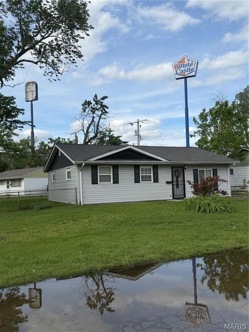 13 Lazarcheff Dr, Cahokia, IL, 62206-2416 | Card Image