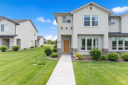 5716 W Stadium Ln, Eagle, ID, 83616-5819 | Card Image