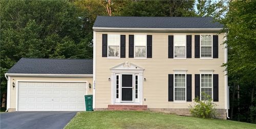 1056 Fawn Wood Dr, Webster, NY, 14580-9625 | Card Image