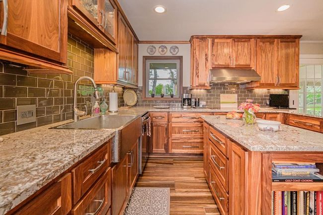 161 Red Bird Rdg, House other with 3 bedrooms, 3 bathrooms and null parking in Beeville TX | Image 17
