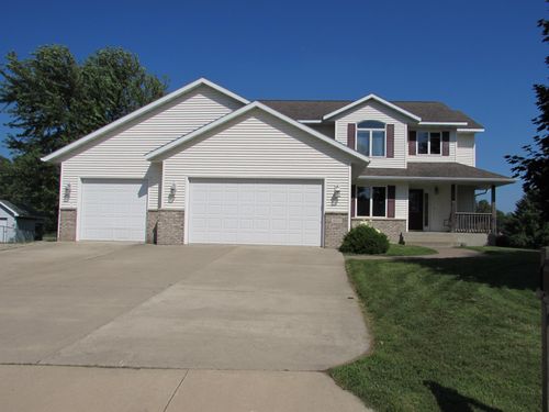 1575 Cornerstone Ln, Owatonna, MN, 55060-3965 | Card Image