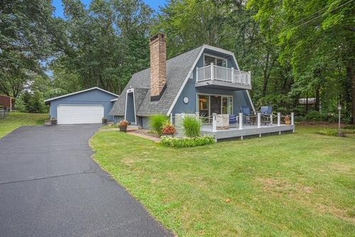 3946 England Dr, Shelbyville, MI, 49344-9608 | Card Image