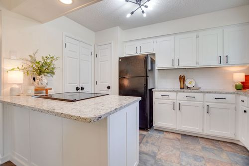84-5510 Country Dr, Nashville, TN, 37211-6478 | Card Image