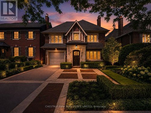 207 Forest Hill Rd, Toronto, ON, M5P2N3 | Card Image
