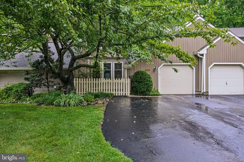 1564 Applewood Cir, YARDLEY, PA, 19067-5747 | Card Image