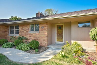 7829 N Santa Monica Boulevard, House other with 4 bedrooms, 2 bathrooms and null parking in FOX POINT WI | Image 1