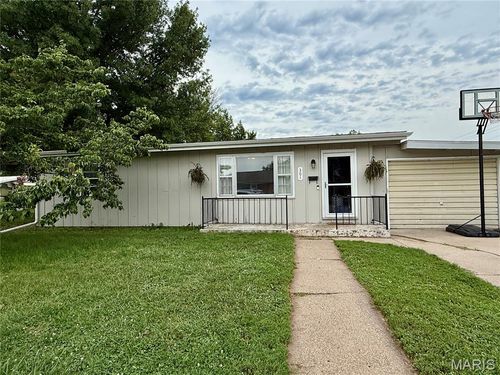 301 Summer St, Palmyra, MO, 63461-1857 | Card Image