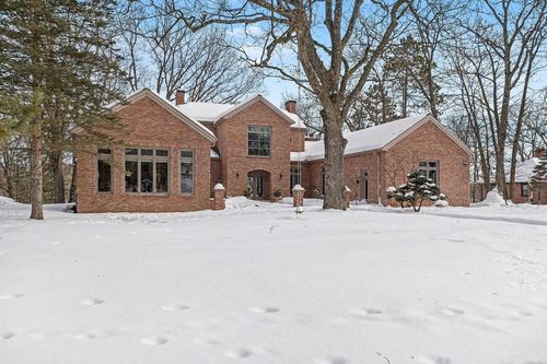 N3870 N Grand Oak Dr, Iron Mountain, MI, 49801-9470 | Card Image