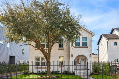 2410 Truxillo St, Houston, TX, 77004-2996 | Card Image