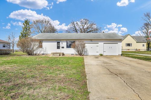 341 W Spruce St, Paxton, IL, 60957-1040 | Card Image