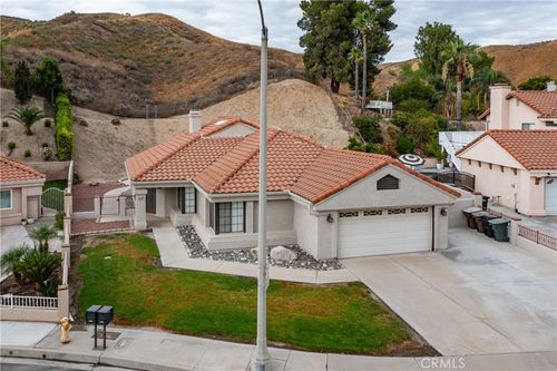 3013 Canyon Vista Dr, Colton, CA, 92324-9789 | Card Image