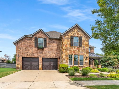 725 Patio St, Aubrey, TX, 76227-1531 | Card Image