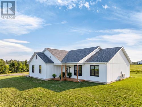 329 Macinnis Rd, North Winsloe, PE, C1E3M4 | Card Image