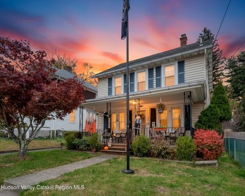 56 Derrenbacher St, Kingston, NY, 12401-3008 | Card Image