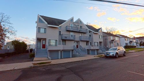 2-105 Tremont Ave, Bridgeport, CT, 06606-4559 | Card Image