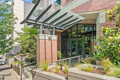 unit-201-1420 Terry Ave, Seattle, WA, 98101-1981 | Card Image