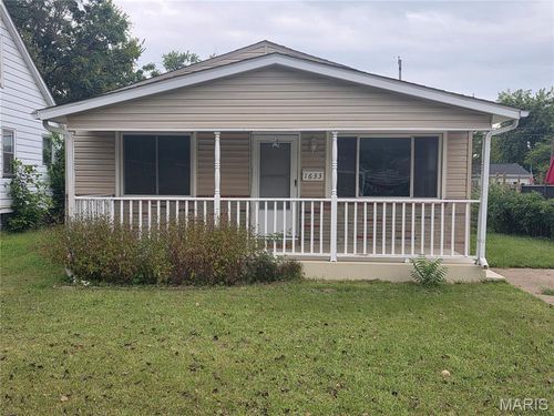 1633 Sycamore St, Granite City, IL, 62040-2417 | Card Image