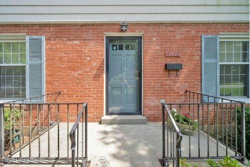 4102 Hillbrook Dr, Louisville, KY, 40220-1134 | Card Image