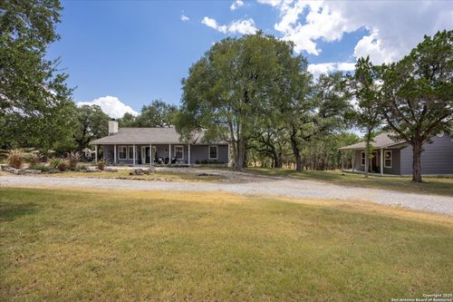 103 Ballard Trl, Bergheim, TX, 78004-1924 | Card Image