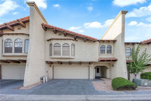 5006 Schumann Dr, Las Vegas, NV, 89146-6909 | Card Image