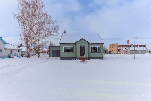 700 4th St, Deer Lodge, MT, 59722-1506 | Card Image