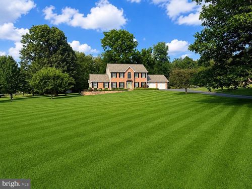 221 Hadley Dr, FALLING WATERS, WV, 25419-4841 | Card Image