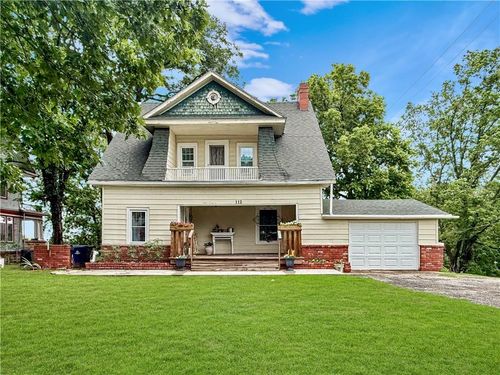 112 N 1st St, Independence, KS, 67301-3719 | Card Image
