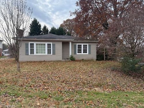 146 Thunder Ln, Millers Creek, NC, 28651-8920 | Card Image