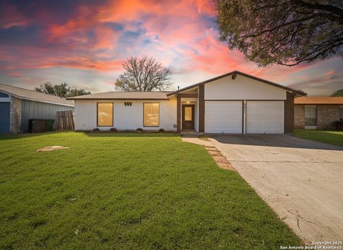 3415 Meadow Dr, San Antonio, TX, 78251-1608 | Card Image