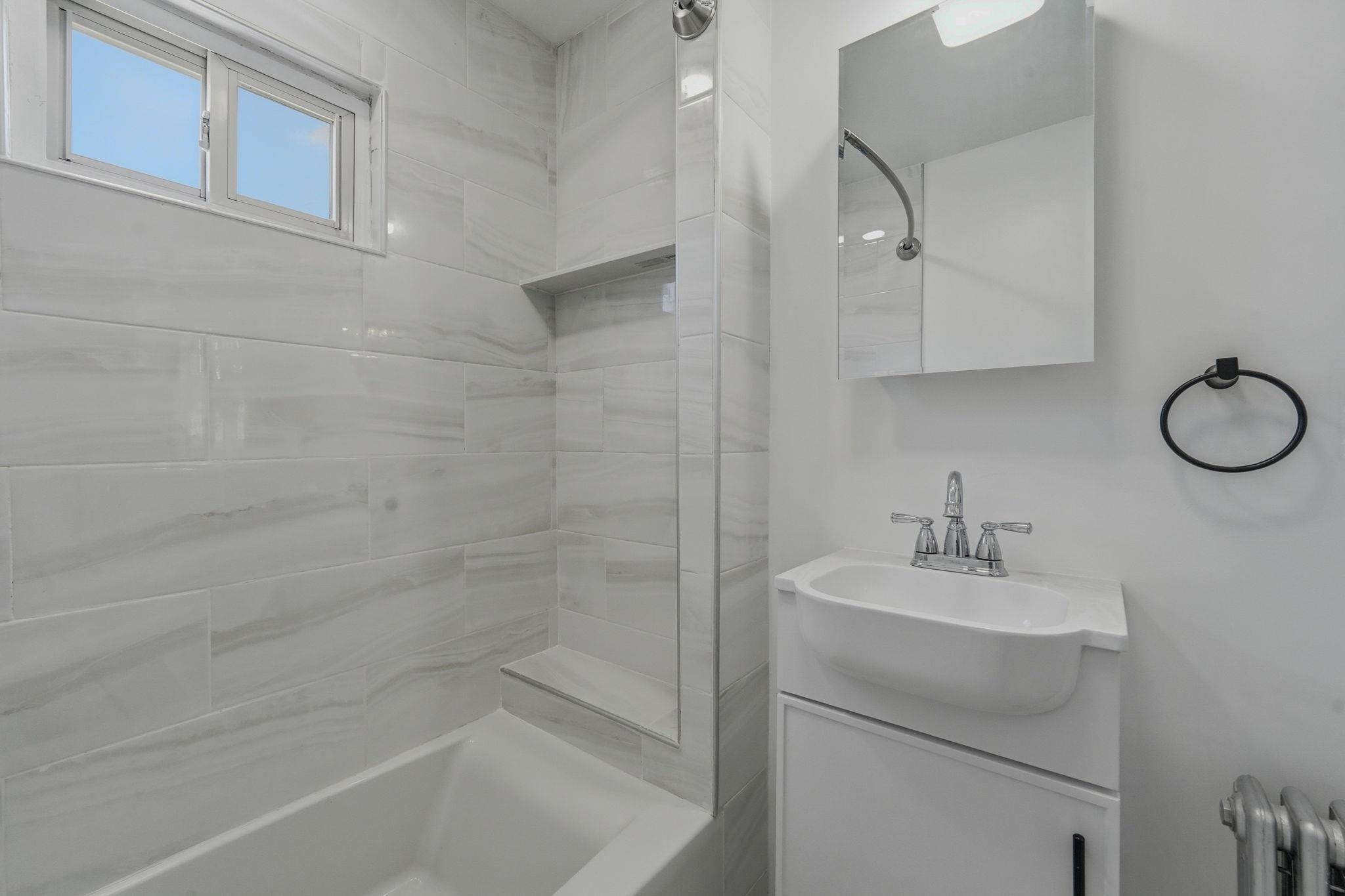 Residential Lease in Kearny 2