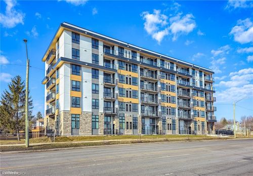 308-101 Golden Eagle Rd, Waterloo, ON, N2V0H4 | Card Image