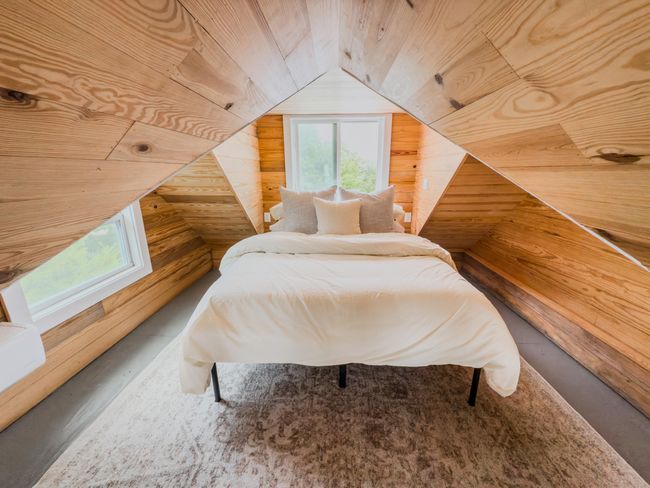 10W Loft Bedroom 2 | Image 37