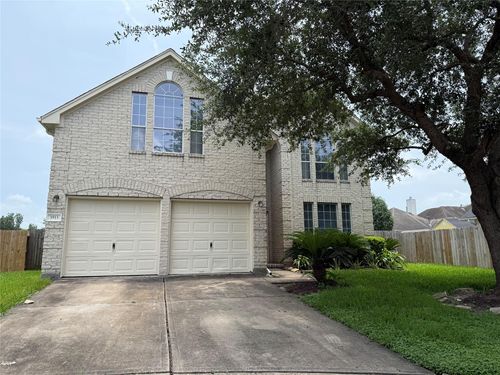 3911 Highland Vale Ct, Fresno, TX, 77545-7025 | Card Image