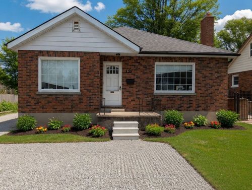 68 Drury Lane, Barrie, ON, L4M3C8 | Card Image